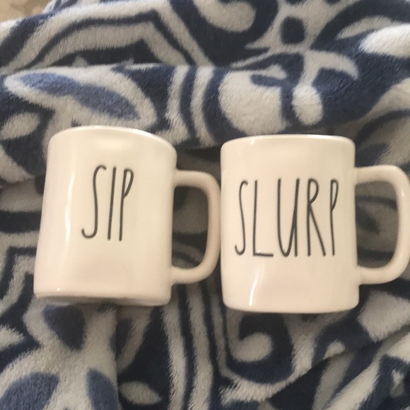 Rae Dunn Accessories - RAE DUNN mug